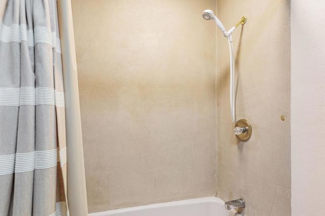 13560 Santa Teresa Boulevard, San Martin CA: https://media.crmls.org/mediaz/70a0e822-1771-4eb5-943d-e0dc1d616dbd.jpg