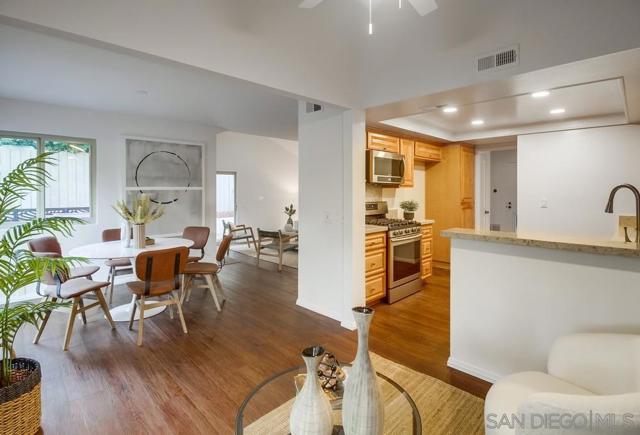 5664 Menorca Drive, San Diego CA: https://media.crmls.org/mediaz/70a14da9-b046-44d1-9e35-34604fbf783b.jpg