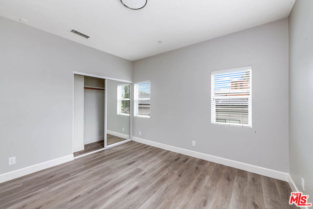 14735 Friar Street, Van Nuys CA: https://media.crmls.org/mediaz/70a1ba67-ea52-4c03-9f7c-271342060d9b.jpg