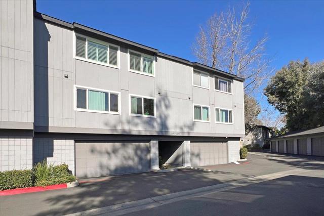 2296 Almaden Road, San Jose CA: https://media.crmls.org/mediaz/70a31d33-c79c-42bf-ab27-b8c20ca2098c.jpg