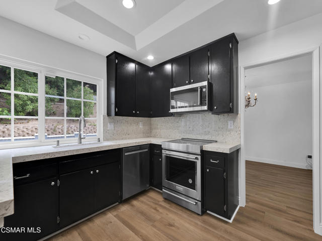 3950 United Road, Agoura Hills CA: https://media.crmls.org/mediaz/70a42e47-4a28-4366-9d24-923d78477307.jpg