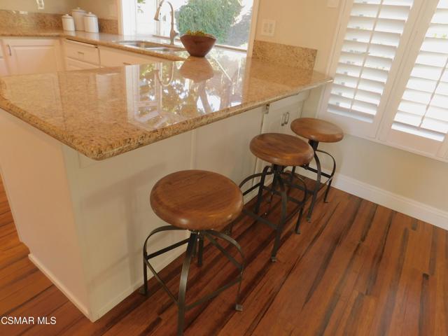 467 Sundance Street, Thousand Oaks CA: https://media.crmls.org/mediaz/70a46382-7a60-4716-8890-9636bad5b8e1.jpg