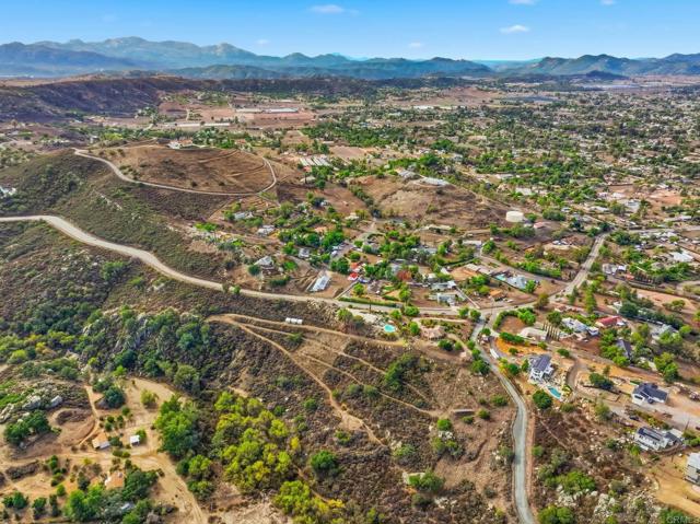 Detail Gallery Image 22 of 49 For #3 Hatfield Ln, Ramona,  CA 92065 - – Beds | – Baths