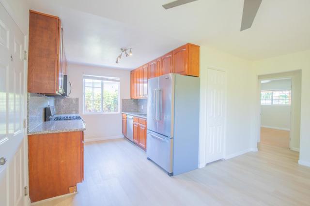 33613 14th Street, Union City CA: https://media.crmls.org/mediaz/70a5d793-44f7-4da9-8233-ad784166b7ad.jpg