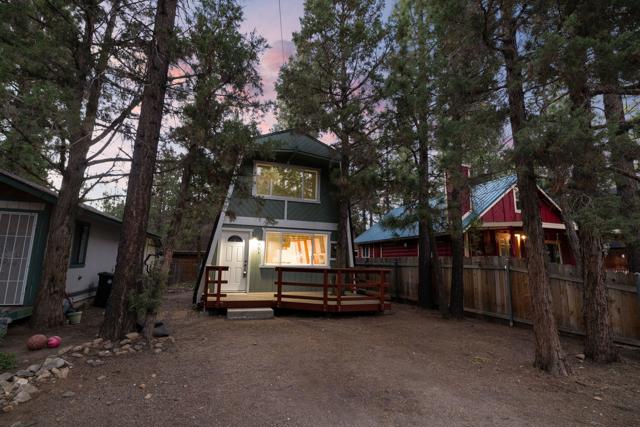 2063 10th Lane, Big Bear CA: https://media.crmls.org/mediaz/70a6a1a4-9b6f-4a4c-a7c8-a2c825590493.jpg