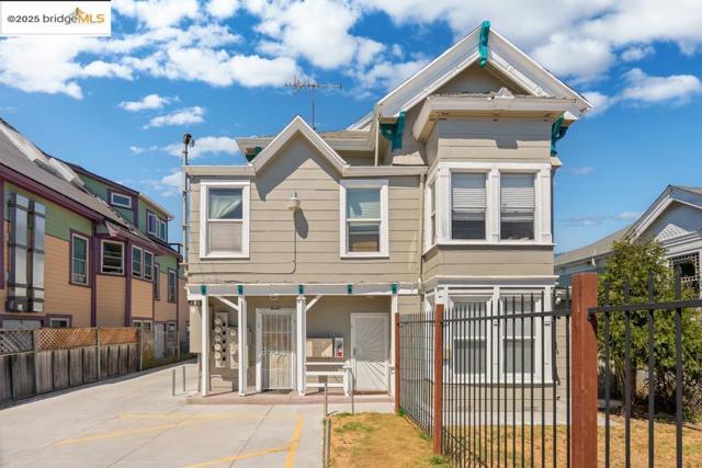 Details for 1062 60th St, Oakland, CA 94608