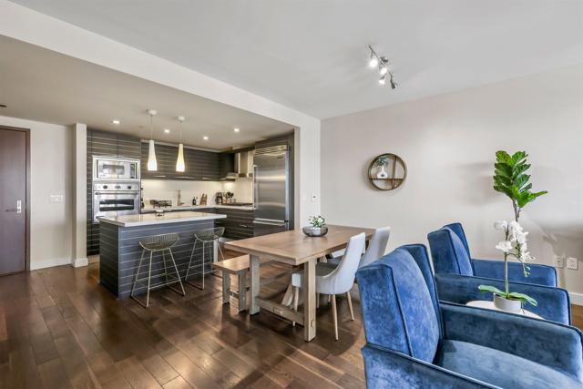 Detail Gallery Image 4 of 39 For 1325 Pacific Hwy, San Diego,  CA 92101 - 2 Beds | 2 Baths