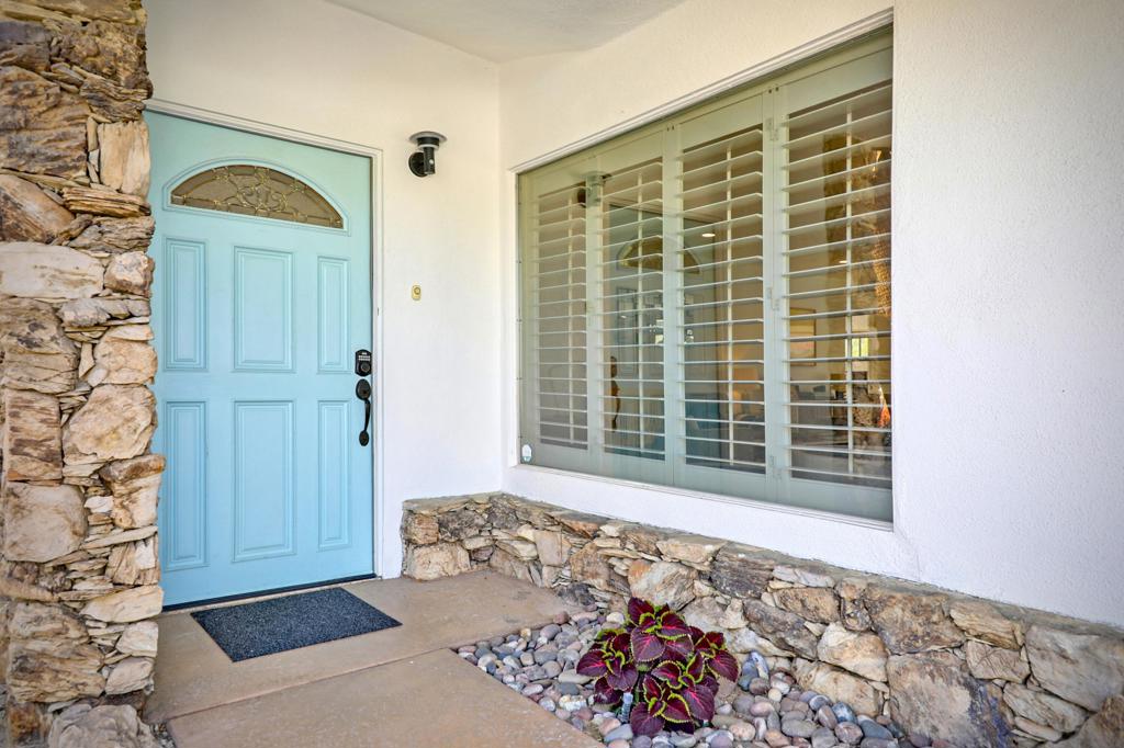 MLS #219144947DA image #3