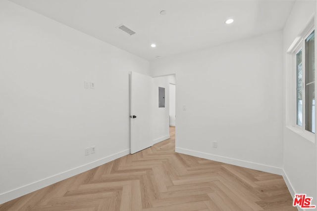 847 Huntley Drive, West Hollywood CA: https://media.crmls.org/mediaz/70a9080b-56a0-44d8-b37c-de4a6c1963ff.jpg