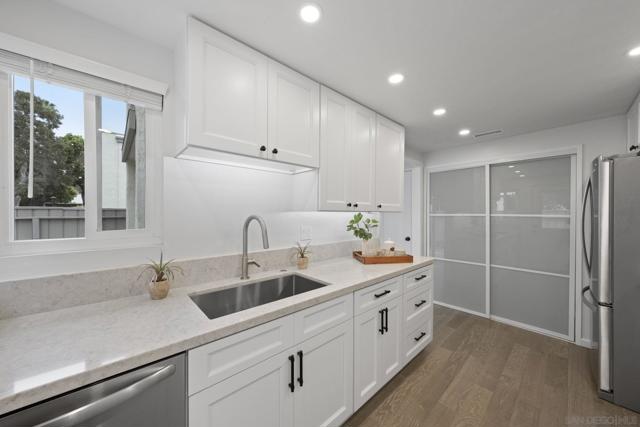 4120 Mount Acadia Blvd, San Diego CA: https://media.crmls.org/mediaz/70a9dcf4-5926-4375-afcd-bdcb20677ea8.jpg