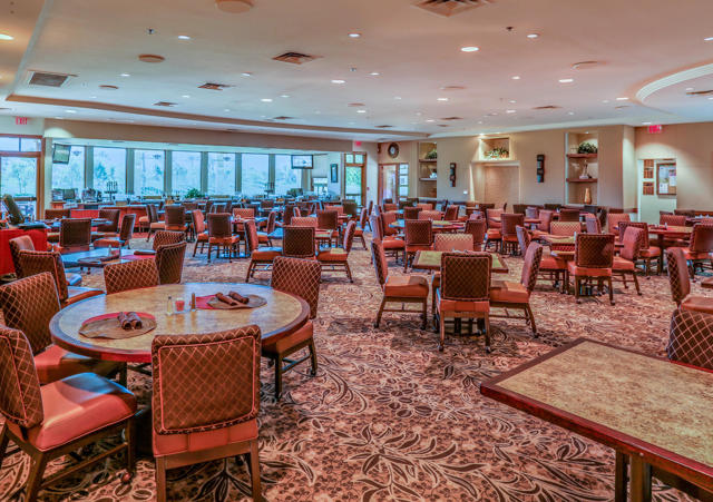 80435 Muirfield Drive, Indio CA: https://media.crmls.org/mediaz/70aa2211-78b2-47ab-9ff0-4639b1a3e097.jpg