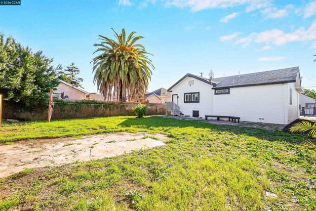 Image 48 of 58 For 456 4th St  