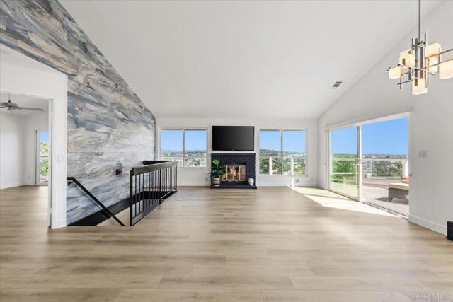 1435 Archwood Place, Escondido CA: https://media.crmls.org/mediaz/70aace0c-9e50-4b67-b805-dd2bcaa78923.jpg
