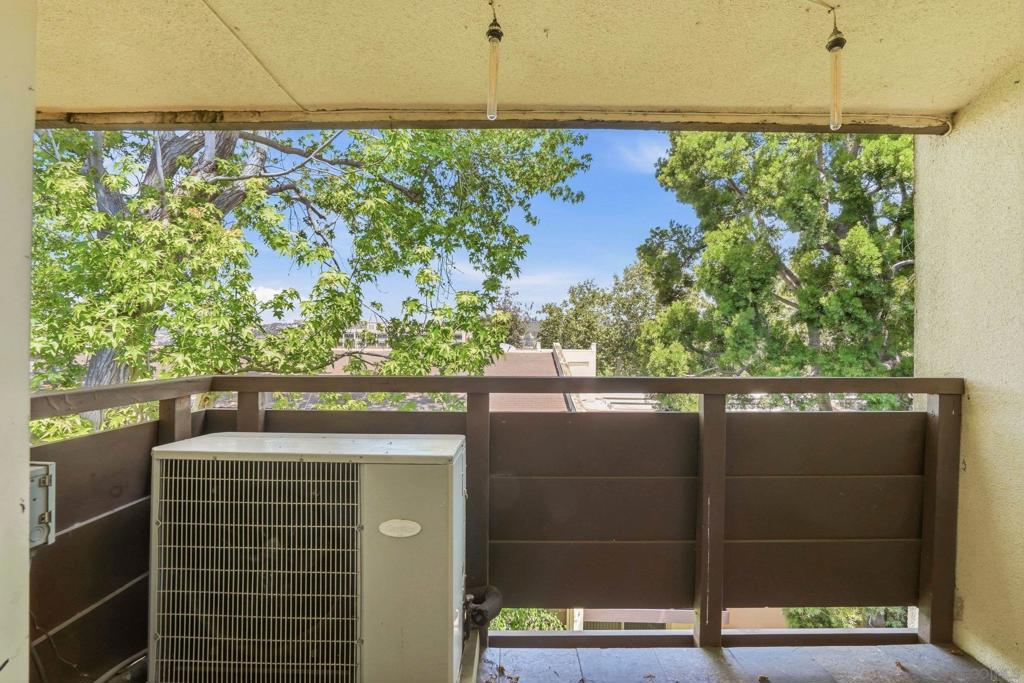 1615 Hotel Circle S - photo 15