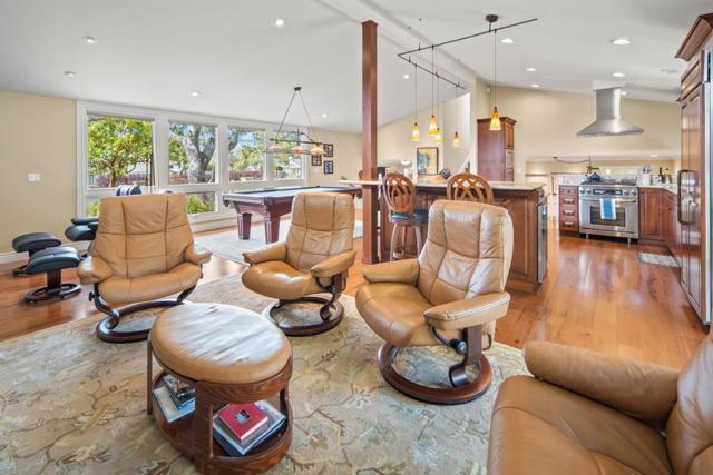 3125 Bird Rock Road, Pebble Beach CA: https://media.crmls.org/mediaz/70ab6c4d-2d74-4a67-aa7c-cfc41fd51118.jpg