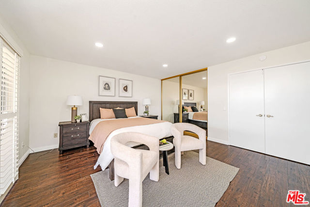 2366 Applewood Circle, Fullerton CA: https://media.crmls.org/mediaz/70ac58f1-a9ac-4b3b-b08c-01c7a4bcc12d.jpg