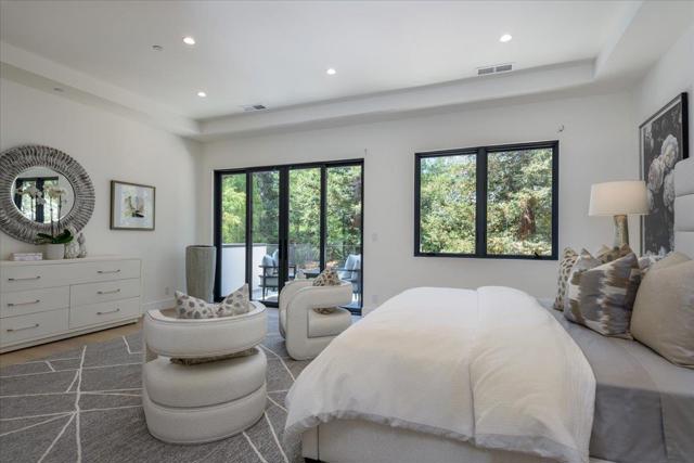 1025 Continental Drive, Menlo Park CA: https://media.crmls.org/mediaz/70ac9ff9-74dc-4ee7-bbe0-51e34a13779c.jpg