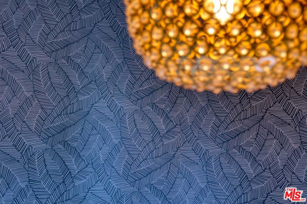 https://media.crmls.org/mediaz/70acb60d-1050-4a3e-8de6-0d32b3699427.jpg?preset=X-Large