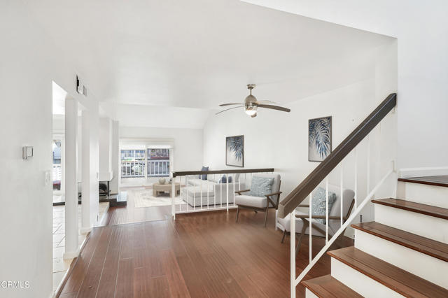 Detail Gallery Image 4 of 33 For 2010 Kingsbridge Way, Oxnard,  CA 93035 - 4 Beds | 3 Baths