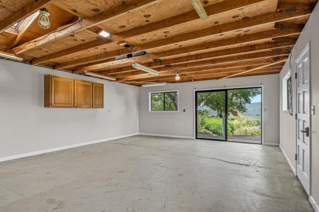 3609 Monte Real, Escondido CA: https://media.crmls.org/mediaz/70acf228-02f1-40bd-9ecd-9ac02a626725.jpg