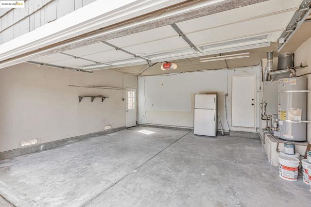 Image 20 of 30 For 4001 Plumas Ct