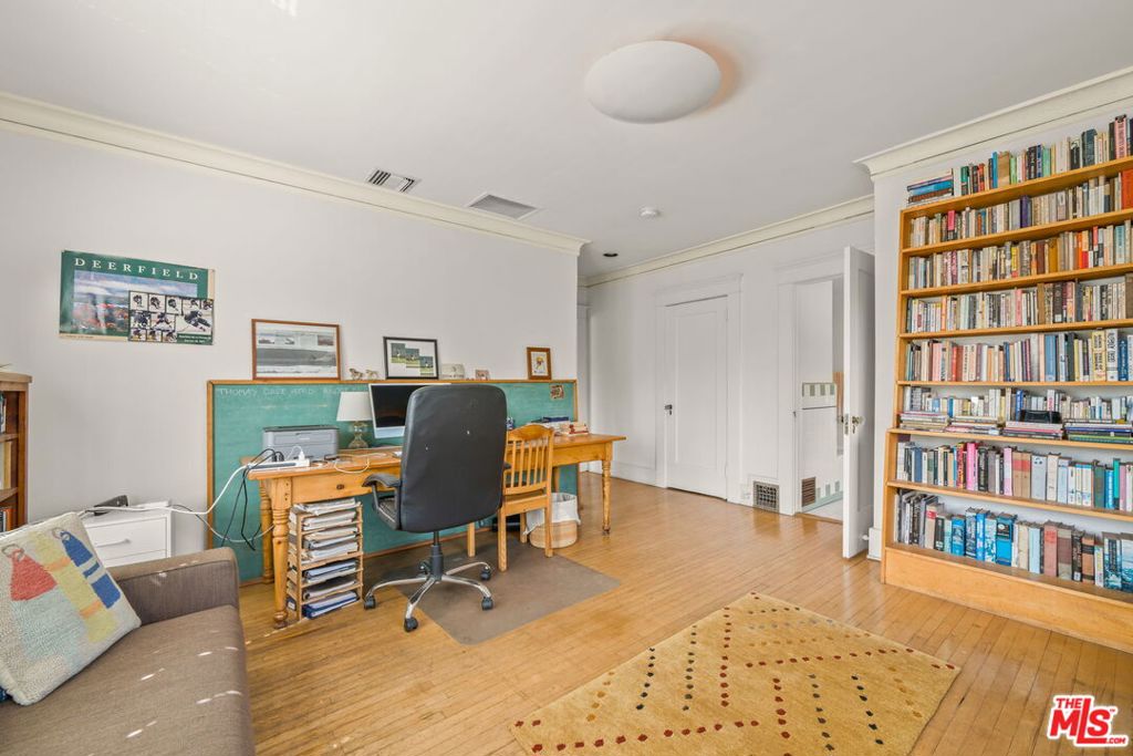 MLS #26840333 image #26