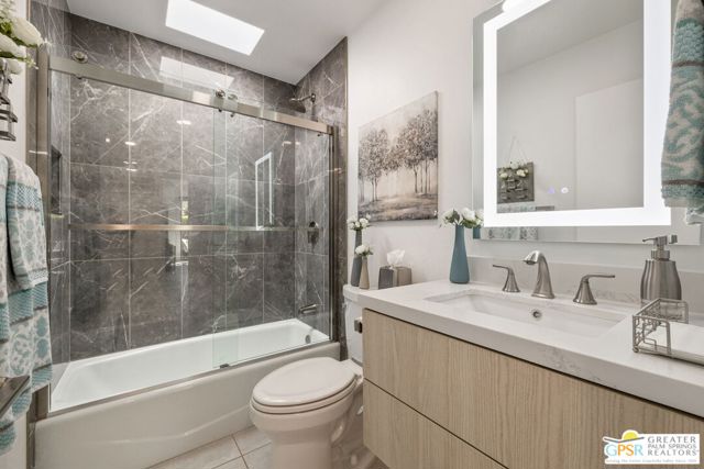 1095 S La Verne Way, Palm Springs CA: https://media.crmls.org/mediaz/70aedbc5-d00b-4efd-b572-bb75ce11bb6b.jpg