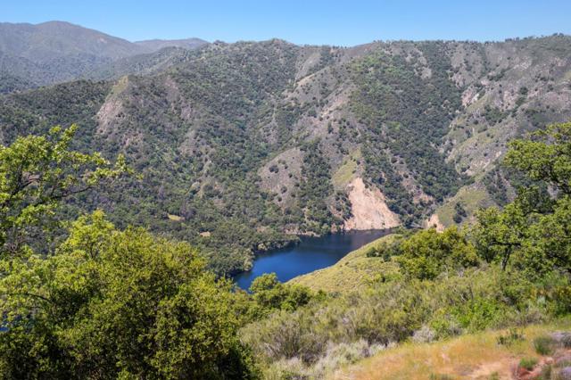 38225 Nason Road, Carmel Valley CA: https://media.crmls.org/mediaz/70aeeb59-83bc-420b-a644-28081108dee5.jpg