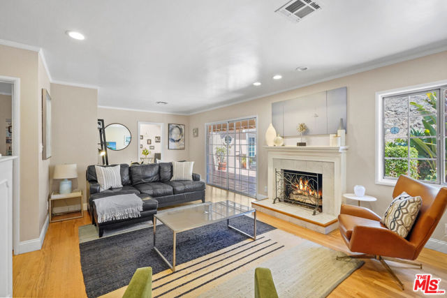 634 Solway Street photo 6