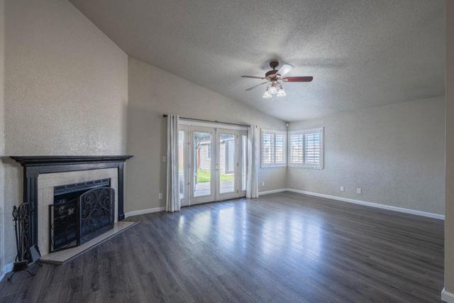 890 Sloat Drive, Salinas CA: https://media.crmls.org/mediaz/70af42f2-bd45-4e99-bcd9-1b3b1415d485.jpg