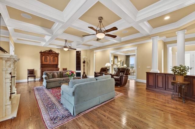 9540 Via Del Oro, Gilroy CA: https://media.crmls.org/mediaz/70b014f8-6047-43fd-b8ab-8b97981d0291.jpg