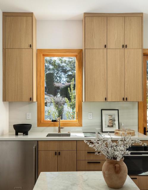 1307 University Avenue, Palo Alto CA: https://media.crmls.org/mediaz/70b0a3f4-77f7-4348-ac2f-54091a7e62c2.jpg