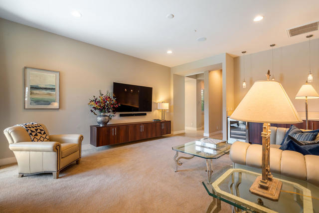 15 Via Montagna, Rancho Mirage CA: https://media.crmls.org/mediaz/70b13cac-a00a-42eb-8238-528f8ca60695.jpg