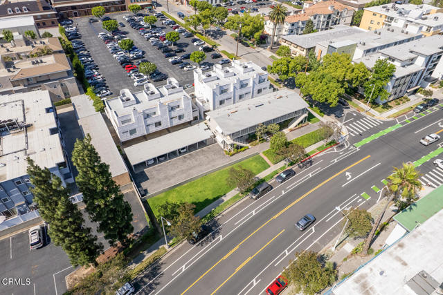999 Cordova Street, Pasadena CA: https://media.crmls.org/mediaz/70b32243-118b-4131-aabc-df0d5a797146.jpg