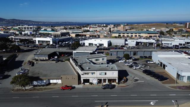 1725 Fremont Boulevard, Seaside CA: https://media.crmls.org/mediaz/70b47c1c-ba16-4a0b-8084-86d293f7c7c4.jpg