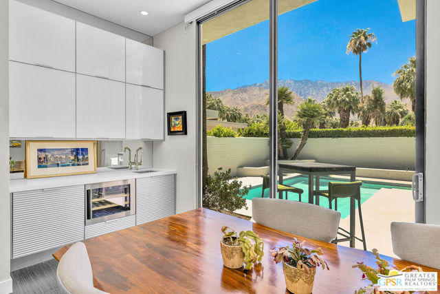 130 W Racquet Club Road, Palm Springs CA: https://media.crmls.org/mediaz/70b4bb33-848a-4653-aa92-65a0dbe24bdc.jpg