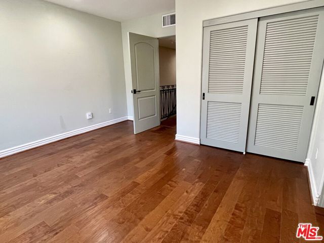 4301 Los Feliz Boulevard, Los Angeles CA: https://media.crmls.org/mediaz/70b540a8-e45f-41b0-9513-ad0e199c8753.jpg