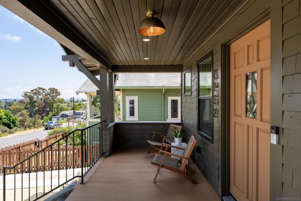 MLS #250033899SD img 18