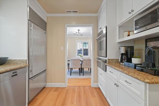 3172 Morris Drive, Palo Alto CA: https://media.crmls.org/mediaz/70b5d5b7-bdfd-4968-b615-e24da90efbf7.jpg