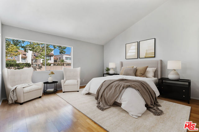 603 Racquet Club Lane, Thousand Oaks CA: https://media.crmls.org/mediaz/70b5fbd7-ab6e-49d0-b04d-e508968fa717.jpg