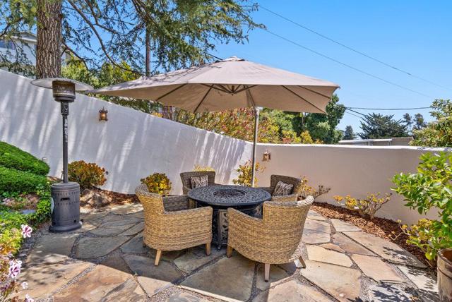 547 Monterey, Aptos CA: https://media.crmls.org/mediaz/70b839f4-b4e5-4247-9742-798f49afb8d7.jpg