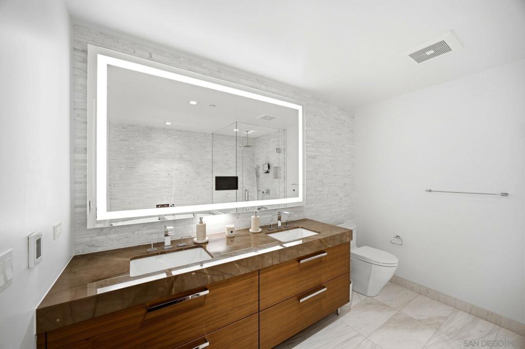 888 E Street - photo 14