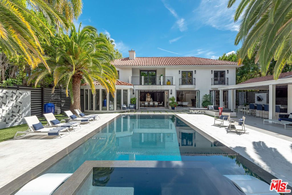 4555 Densmore Avenue