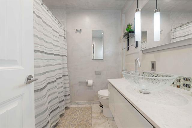 2628 Worden Street, Point Loma CA: https://media.crmls.org/mediaz/70b934de-6be4-4796-b177-2d0053839ca4.jpg