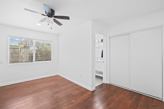 9155 57 Gold Coast Dr, San Diego CA: https://media.crmls.org/mediaz/70ba8eee-60db-4b53-9ea3-3f36e2328e5e.jpg