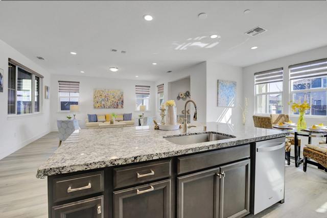 1683 S Ginzburg Street, Mountain House CA: https://media.crmls.org/mediaz/70bb46bd-a219-48e1-ac16-c85d5ebd718a.jpg