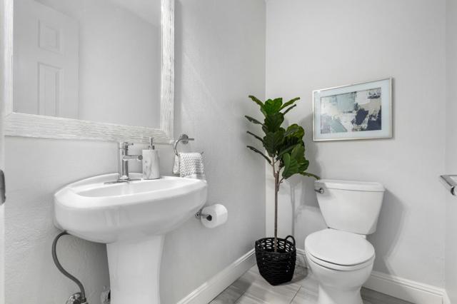 707 Webster Street, Palo Alto CA: https://media.crmls.org/mediaz/70bb6e74-1f66-441e-83cf-f0c207138165.jpg