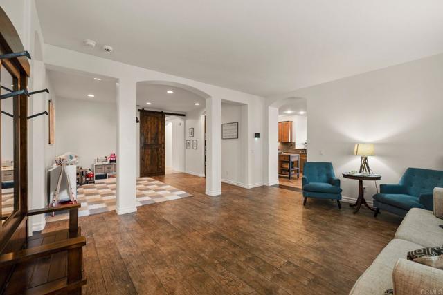 25111 Cedar Ridge Court, Wildomar CA: https://media.crmls.org/mediaz/70bc333d-54d3-4005-afc2-94cd2823a8d5.jpg
