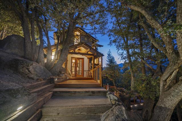 54789 Wildwood Drive, Idyllwild CA: https://media.crmls.org/mediaz/70bc8ecd-7040-40f2-b813-1dd1ac148034.jpg