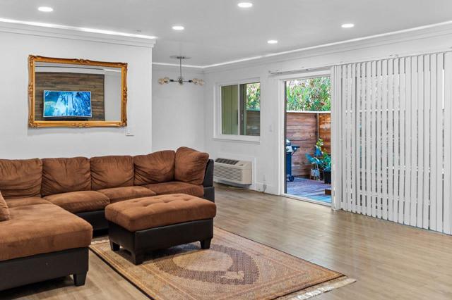 948 Kiely Boulevard, Santa Clara CA: https://media.crmls.org/mediaz/70bd3d40-7021-429e-9b44-6fa57f3bc2f0.jpg